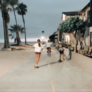 Meet your Posher, Olivia